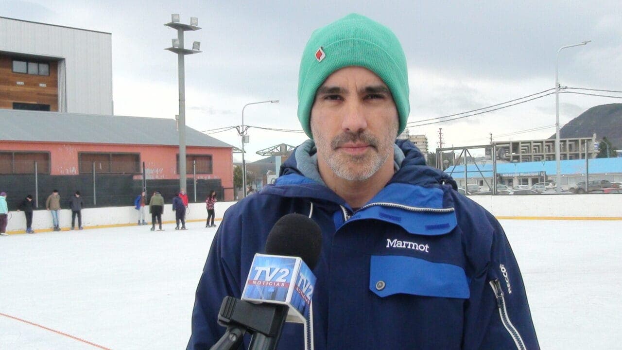 CAPACITACIÓN DE PATINAJE SOBRE HIELO