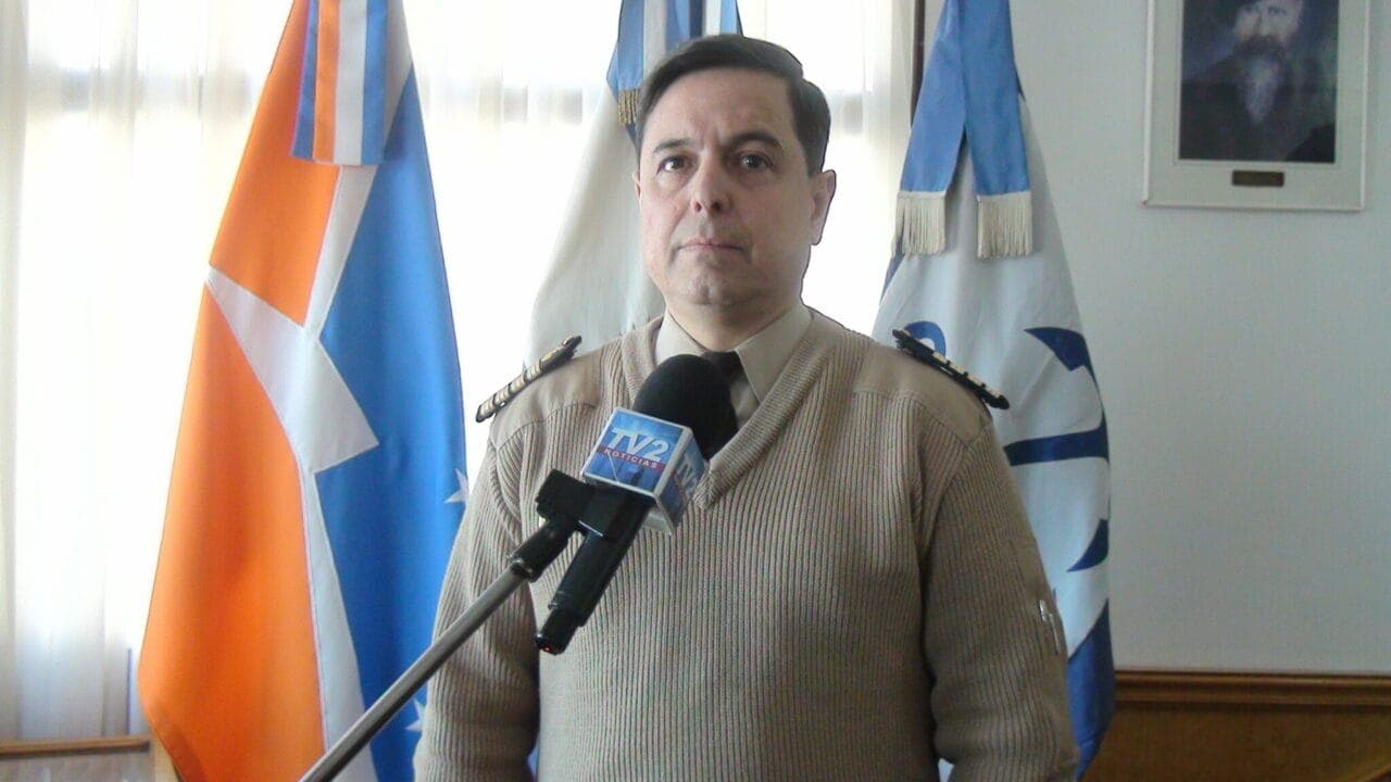 INGRESO A LA PREFECTURA NAVAL