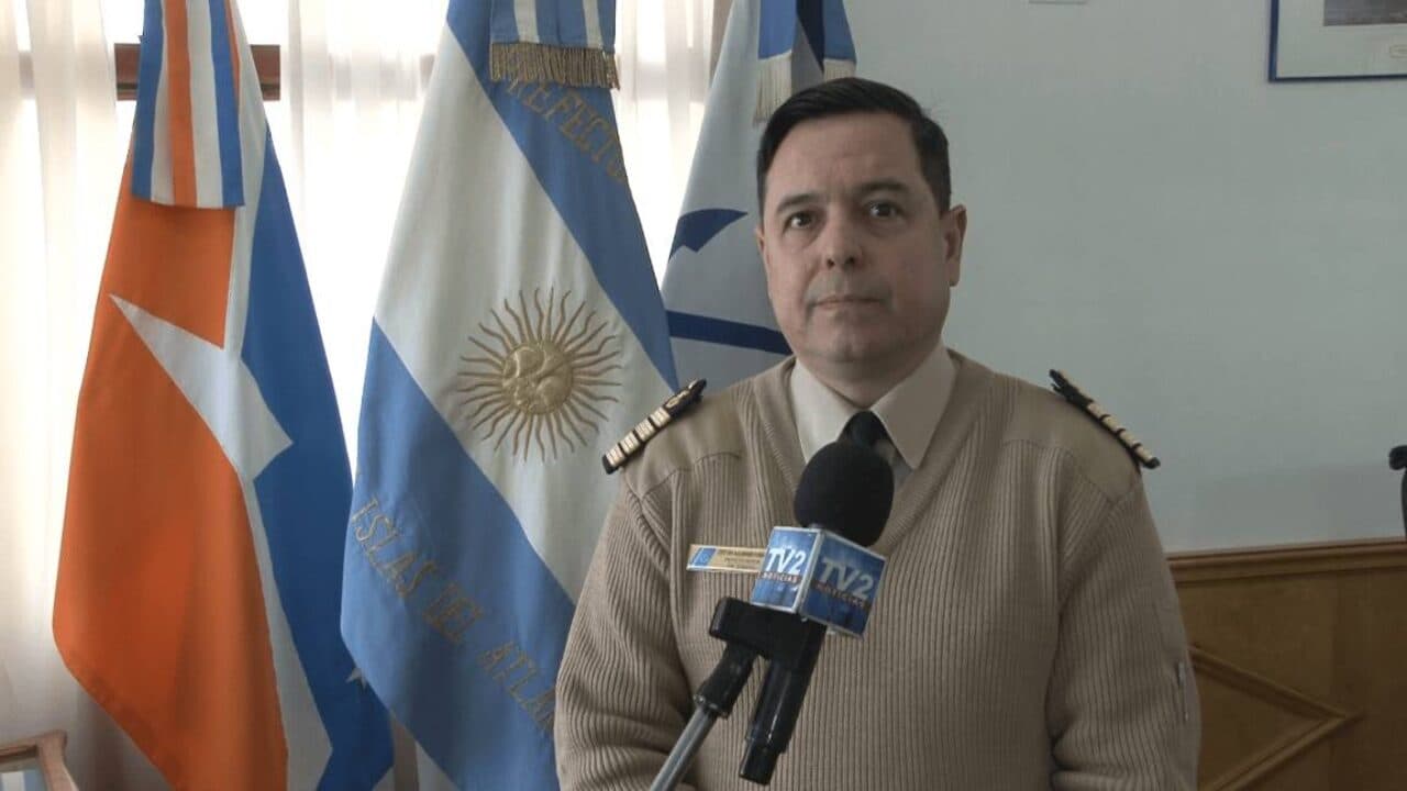FUE DETECTADO UN ICEBERG EN ZONA DE LA PROVINCIA