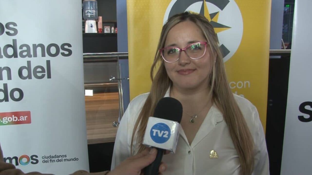 RECONOCIMIENTO A MUJERES EMPRENDEDORAS