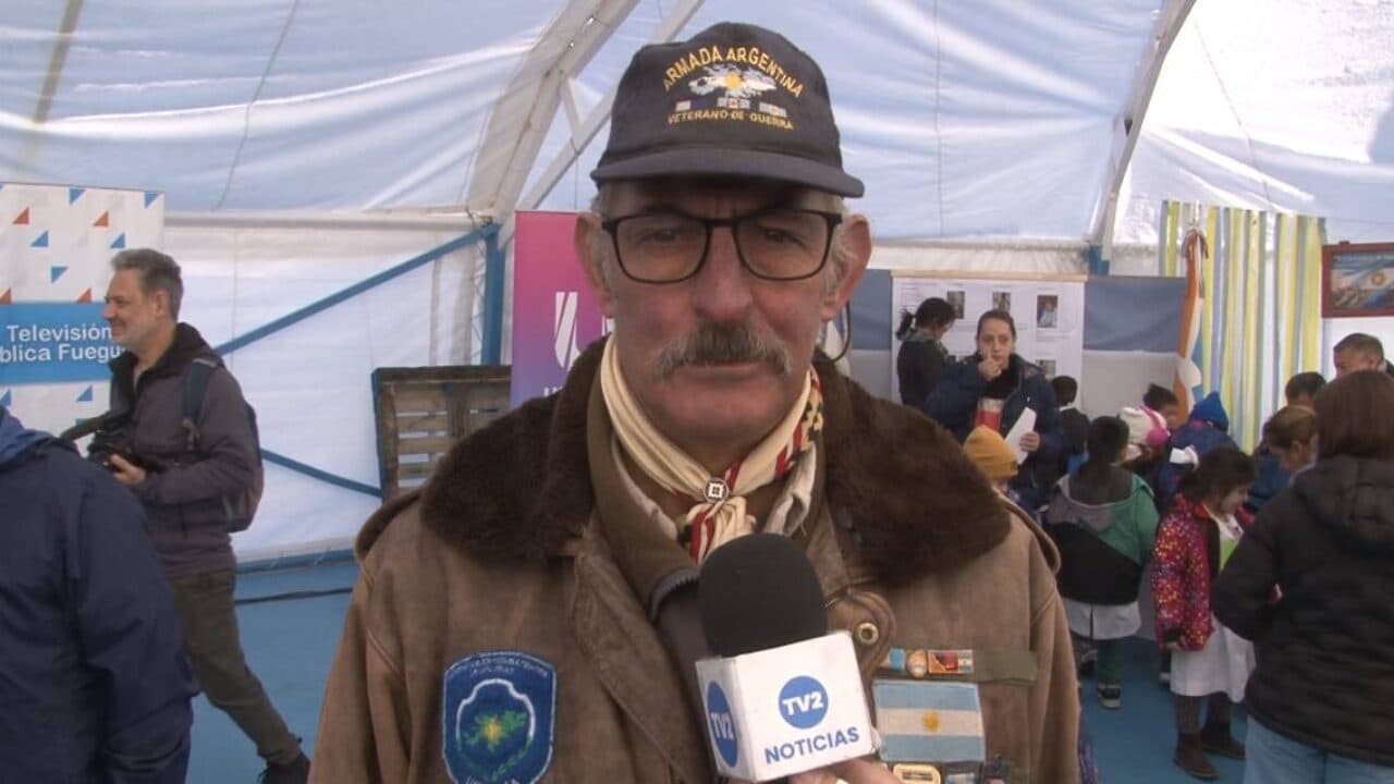 VISITAS DE COLEGIOS A LA CARPA DE EX COMBATIENTES