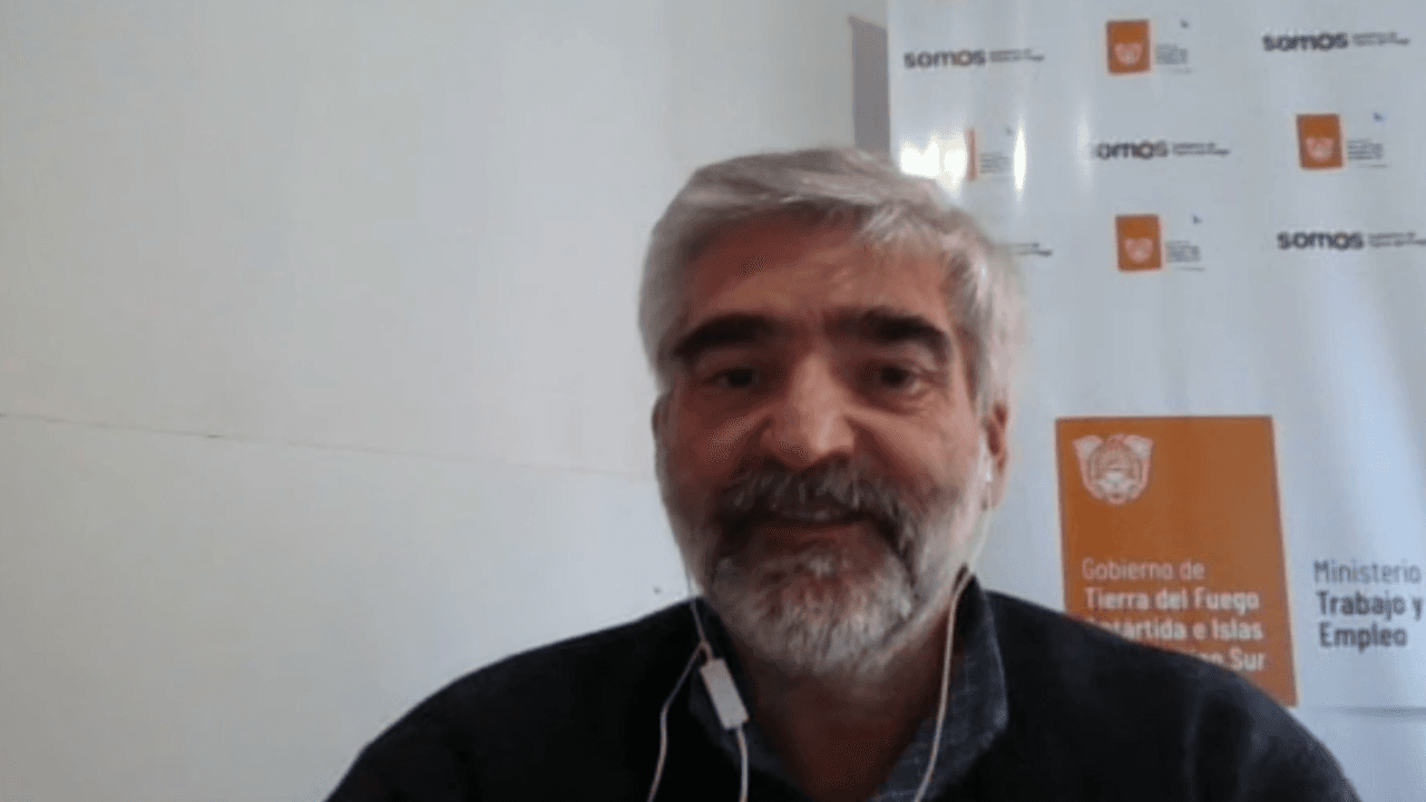 CAPACITACIÓN EN TRABAJOS CON MADERA