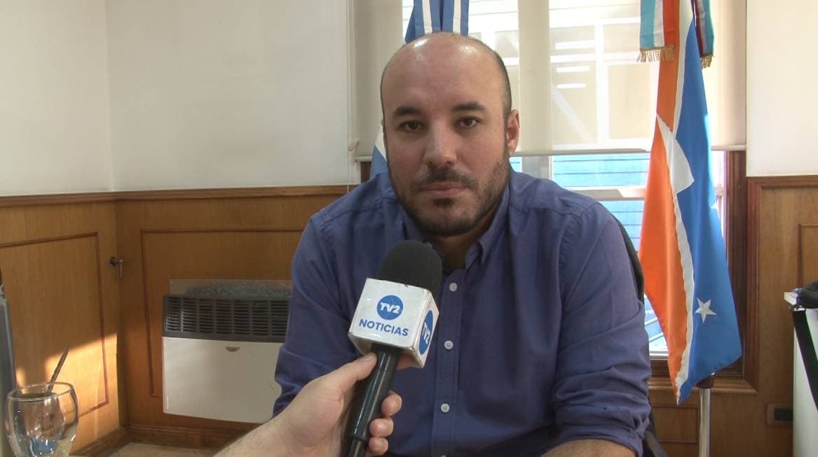 CURSOS DE USHUAIA ESCUCHA