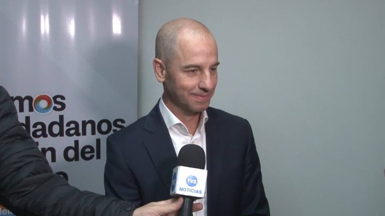 FIRMA DE CONVENIO POR EL TRATAMIENTO DE LA MIGRAÑA