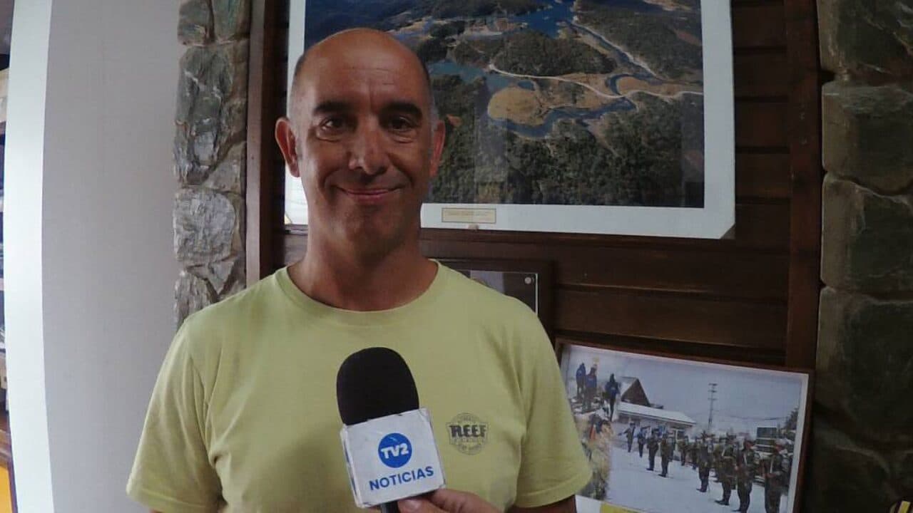 NADADOR LOGRÓ UN DOBLE CRUCE HISTÓRICO DEL CANAL BEAGLE