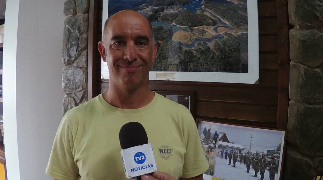 NADADOR LOGRÓ UN DOBLE CRUCE HISTÓRICO DEL CANAL BEAGLE